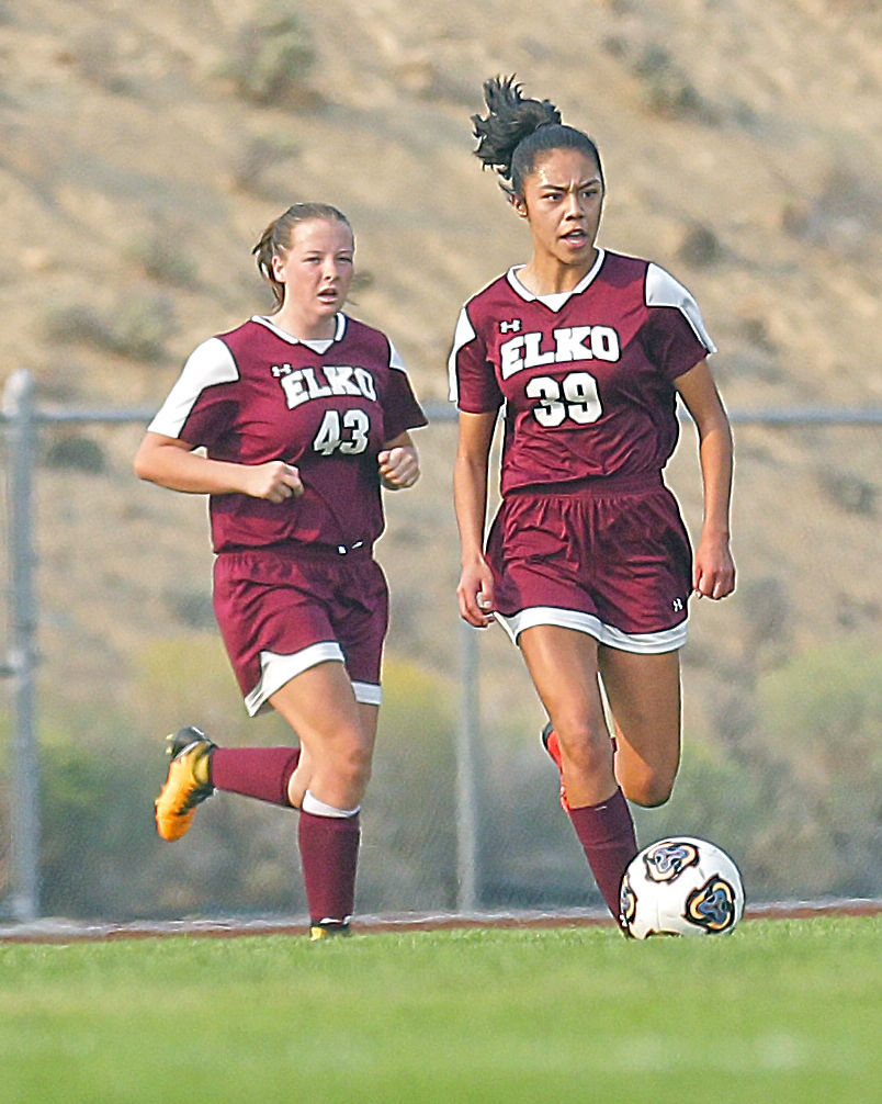 Truckee at Elko Girls Soccer 03.jpg